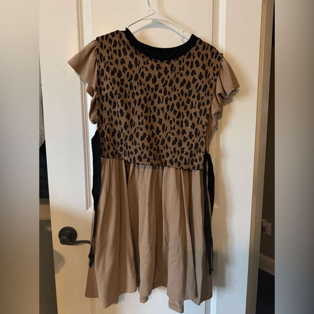 Boutique dress, leopard print